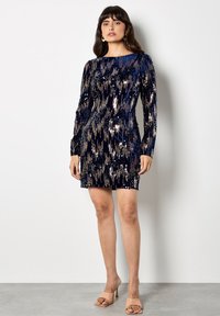 Коктейльное платье