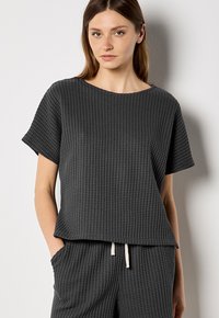 Футболка Футболка