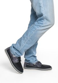 Ботинки на шнуровке Ботинки на шнуровке