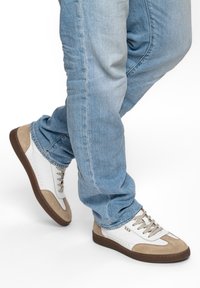 Ботинки на шнуровке Ботинки на шнуровке