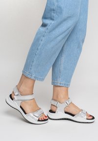 Походные сандалии