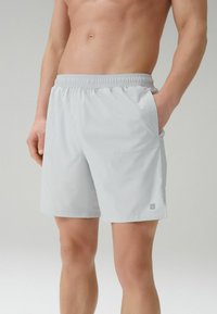 Шорты Шорты