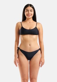 Бикини без бретелек Бикини без бретелек