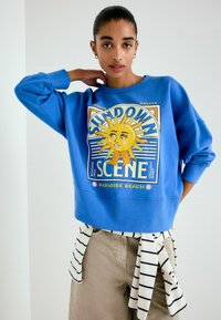 Толстовка Толстовка