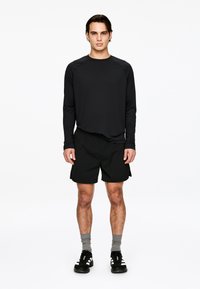 Шорты Шорты