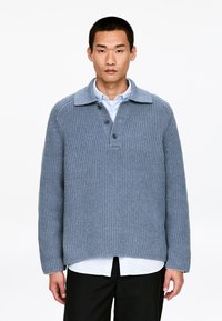 Пуловер Пуловер