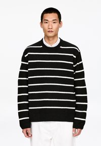 Пуловер Пуловер