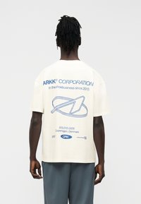 Футболка Футболка