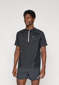 Спортивная майка Спортивная майка