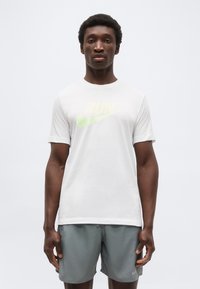 Спортивная майка Спортивная майка