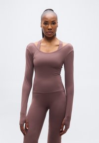 Спортивная майка