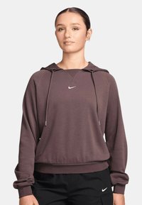 Пуловер с капюшоном Пуловер с капюшоном