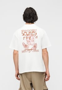 Футболка Футболка