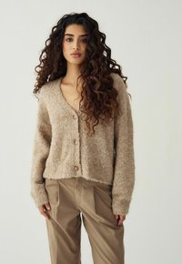 Кардиган Кардиган