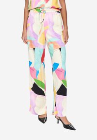 Широкие брюки