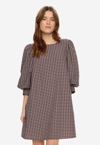 Короткое платье