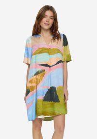 Короткое платье