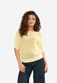 Пуловер с рукавом три четверти