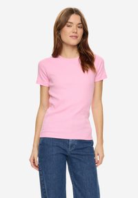 Футболка Футболка