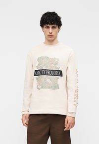 Лонгслив Лонгслив