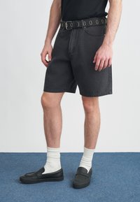 Шорты Шорты