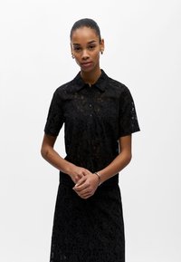 Кружевная блузка