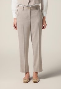 Костюм Костюм