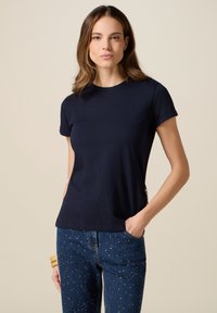 Футболка Футболка