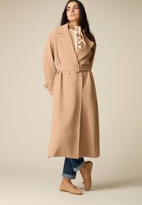 Тренч Тренч