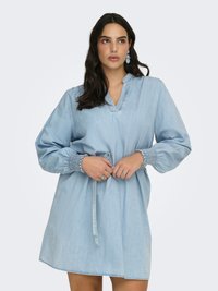 Джинсовое платье