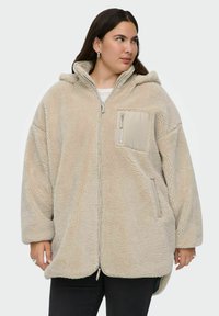 Короткое пальто Короткое пальто