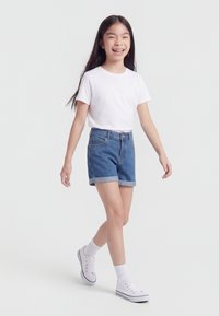 Джинсы Джинсы