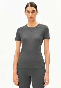 Футболка Футболка