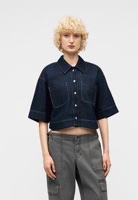 Джинсовая блузка