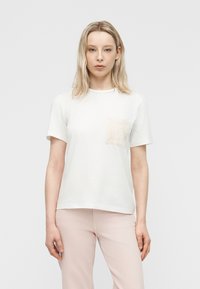 Футболка Футболка