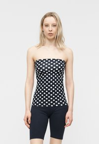 Бюстгальтер без бретелек