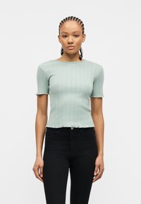 Футболка Футболка