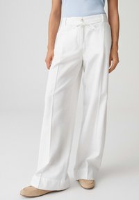 Джинсы Джинсы