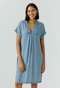 Джинсовое платье