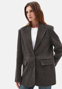 Блейзер Блейзер