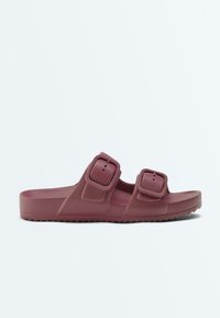 Шлепанцы Шлепанцы