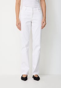 Прямые джинсы Прямые джинсы