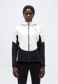 Спортивная куртка Спортивная куртка