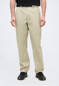 Спортивные штаны