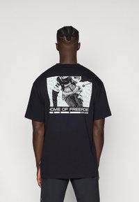 Спортивная майка