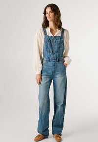 Джинсовый комбинезон Джинсовый комбинезон