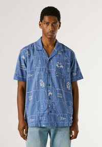 Рубашка с коротким рукавом