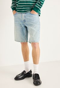 Шорты Шорты