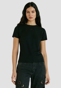 Футболка Футболка