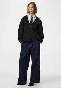 Свободные джинсы